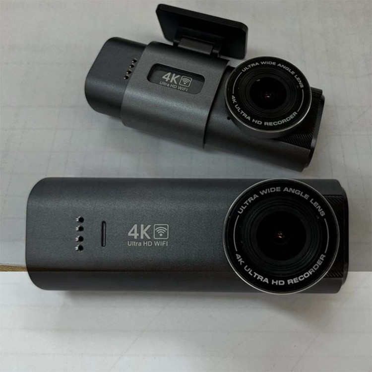 دوربین ثبت وقایع خودرو 4K دو لنزه مجهز به Wi-Fi و GPS